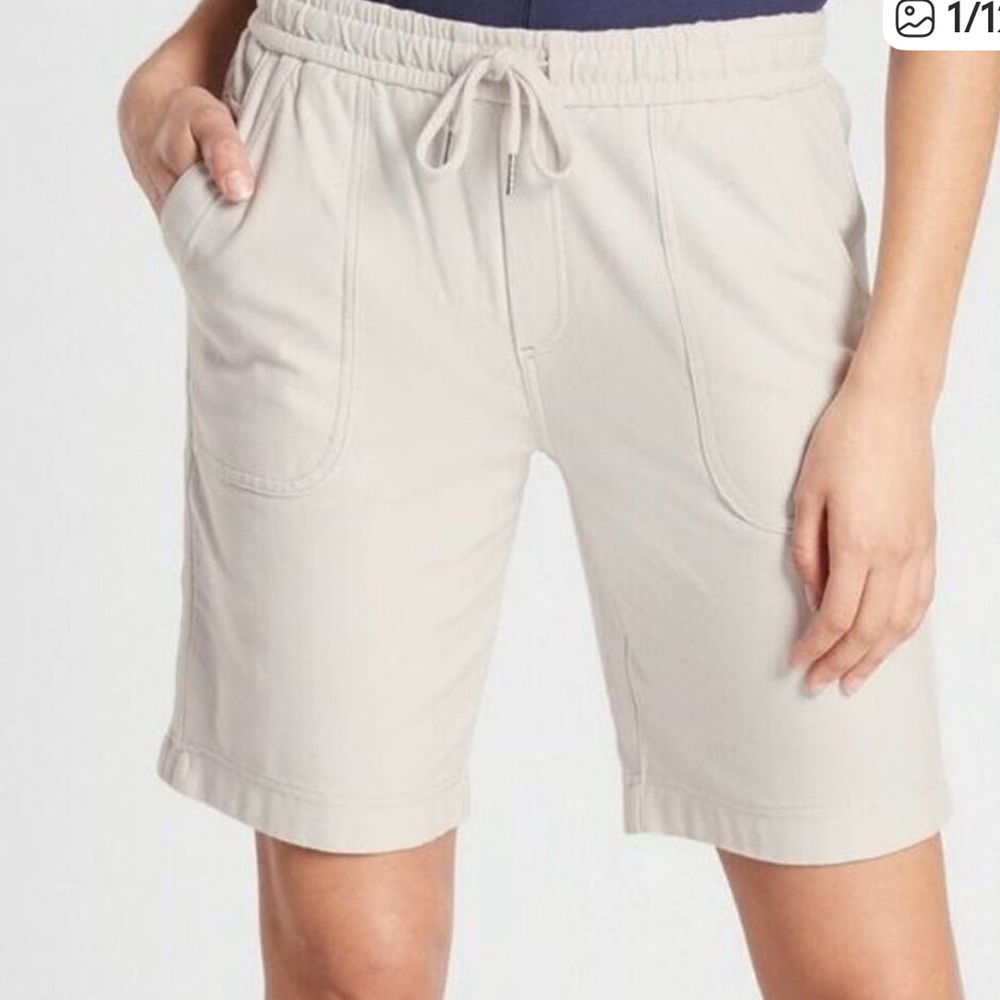 Athleta Farallon Bermuda Women's‎ Birch Geewt  Drawstring Shorts size O